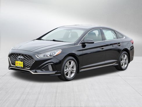 Used 2019 Hyundai Sonata Sport image 3