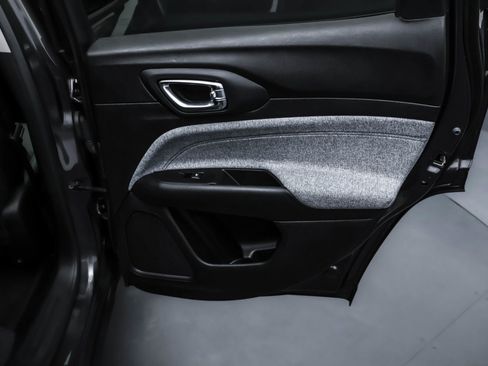 Used 2022 Jeep Compass Latitude w/ Convenience Group image 31