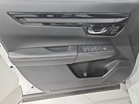 Used 2023 Honda CR-V Sport Touring image 10