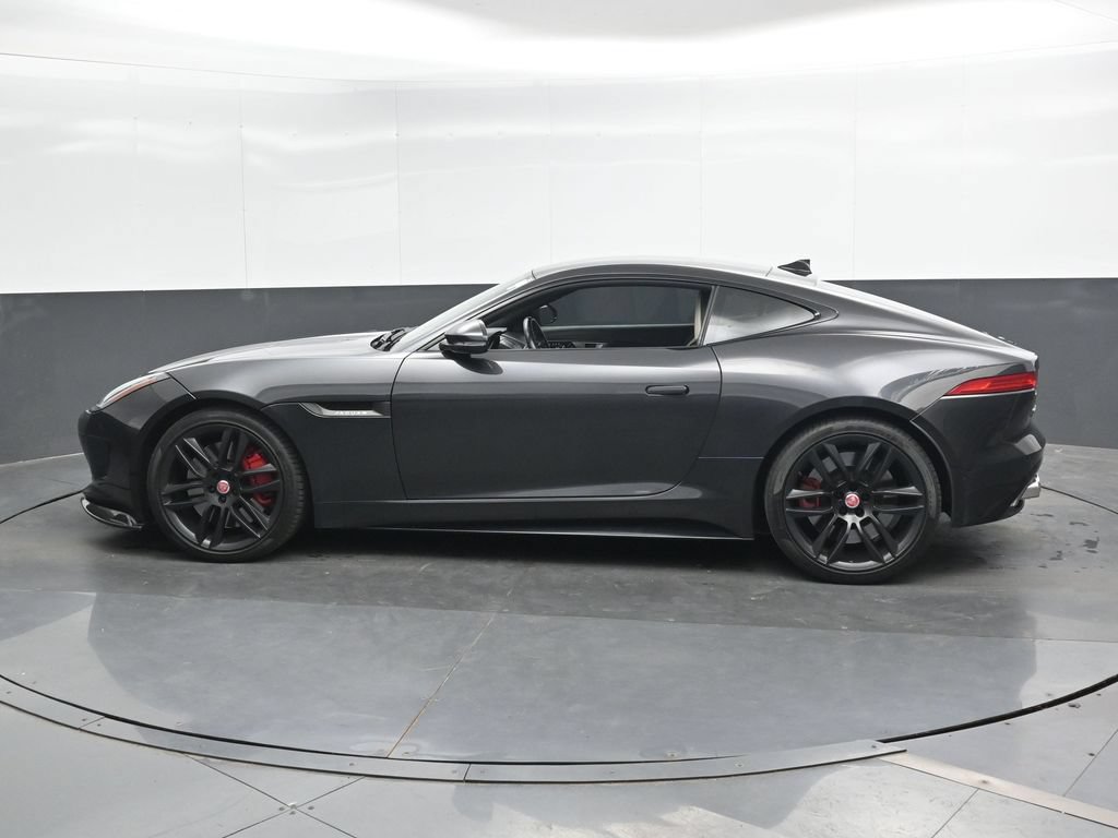 Used 2015 Jaguar F-TYPE R RWD image 7