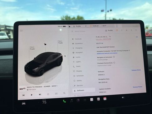 Used 2023 Tesla Model Y Performance AWD/4WD image 24