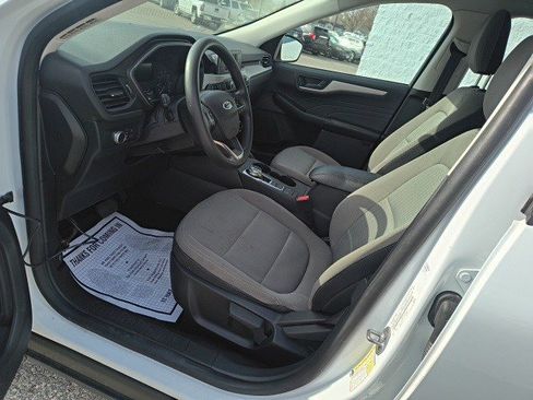 Used 2022 Ford Escape S image 11