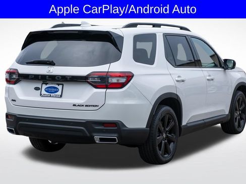Used 2025 Honda Pilot Black Edition image 8