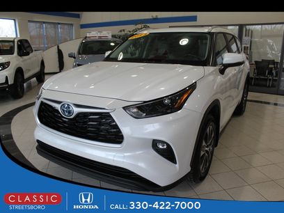 Used 2023 Toyota Highlander XLE