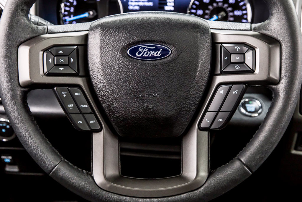 Used 2020 Ford Expedition XLT w/ Equipment Group 202A RWD image 24
