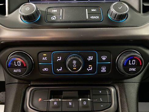 Used 2023 GMC Acadia AT4 w/ Trailering Package AWD/4WD image 18