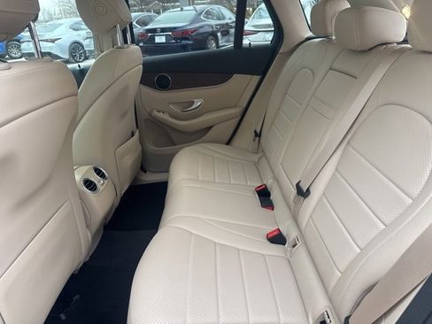 Used 2021 Mercedes-Benz GLC 300 GLC 300 image 30