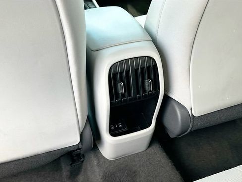 Used 2025 Hyundai Kona SEL FWD image 23