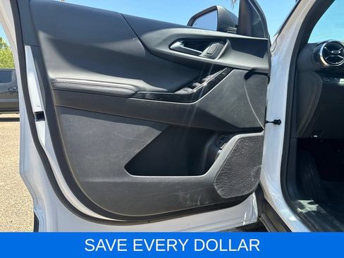 Used 2025 Chevrolet Equinox LT w/ Convenience Package II FWD image 14