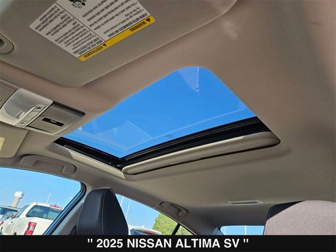 New 2025 Nissan Altima 2.5 SV image 28