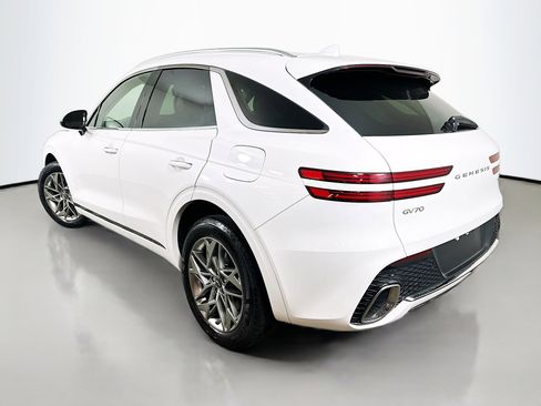 Used 2025 Genesis GV70 2.5T AWD/4WD image 5