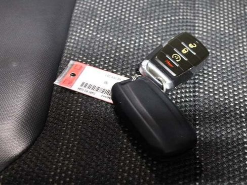 Used 2019 RAM 1500 Rebel w/ Rebel Level 2 Equipment Group AWD/4WD image 17