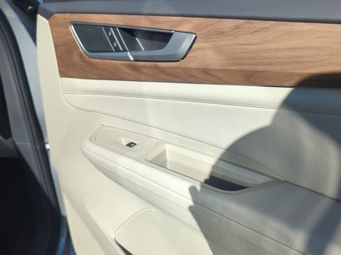 New 2026 Volkswagen Atlas SE image 16