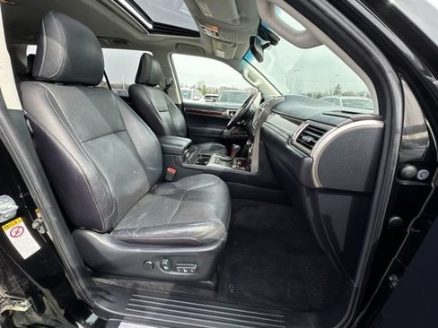 Used 2017 Lexus GX 460 Premium w/ Premium Package AWD/4WD image 29