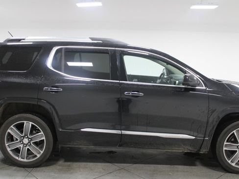 Used 2017 GMC Acadia Denali image 11