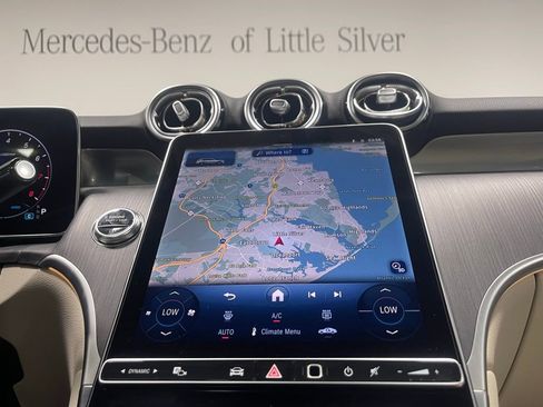 Certified 2026 Mercedes-Benz GLC 300 4MATIC image 32