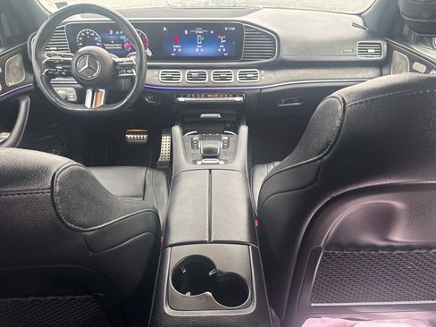Used 2024 Mercedes-Benz GLS 450 4MATIC image 8