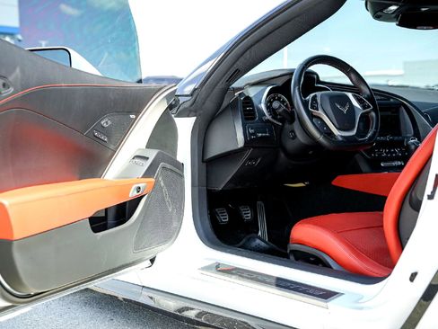 Used 2017 Chevrolet Corvette Grand Sport image 12