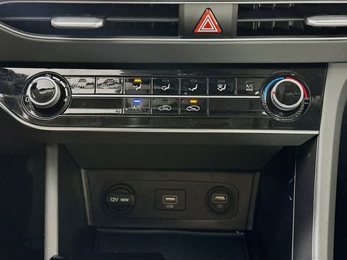 Used 2021 Hyundai Sonata SE FWD image 22