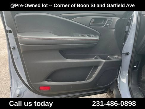 Used 2025 Honda Passport TrailSport image 21