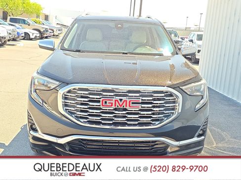 Used 2019 GMC Terrain Denali w/ Driver Alert Package II FWD image 2