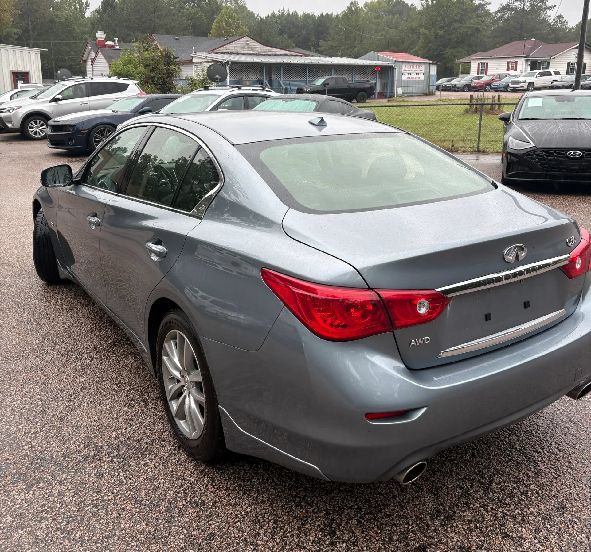 Used 2014 INFINITI Q50 Premium w/ Navigation Package AWD/4WD image 4