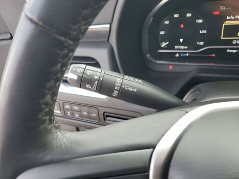 Used 2022 GMC Yukon SLT w/ SLT Premium Package image 36