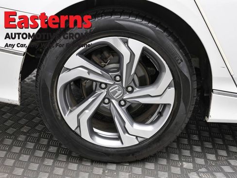 Used 2020 Honda Accord EX image 30