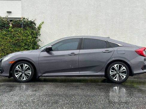 Used 2017 Honda Civic EX-T image 9