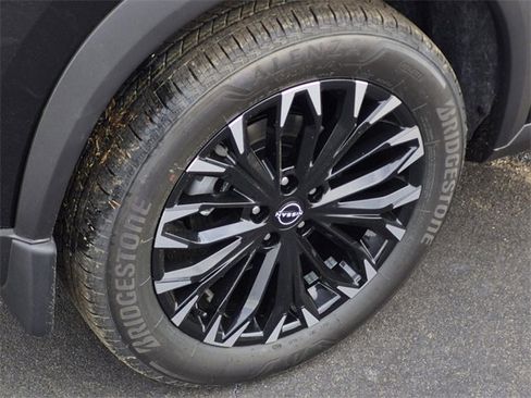 New 2026 Nissan Rogue SV image 5