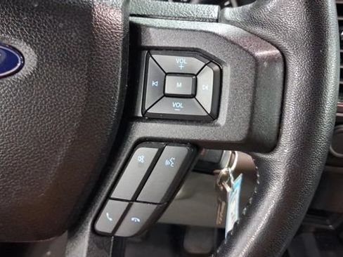 Used 2017 Ford F150 XLT w/ Equipment Group 302A Luxury AWD/4WD image 32