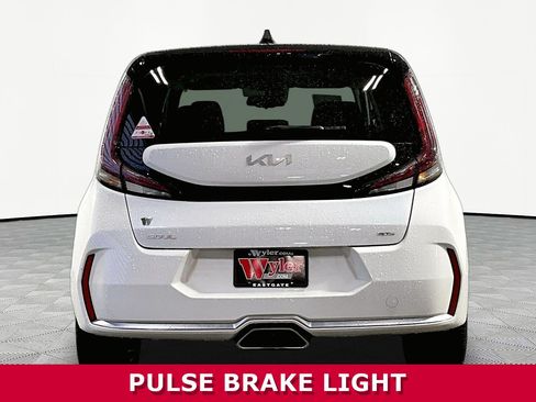 Used 2024 Kia Soul GT-Line FWD image 5