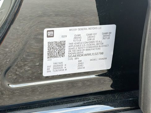 Used 2024 Buick Enclave Avenir w/ Avenir Technology Package FWD image 46