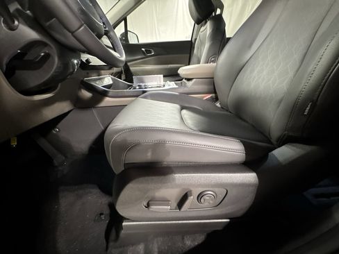 New 2026 Kia Carnival SX FWD image 5