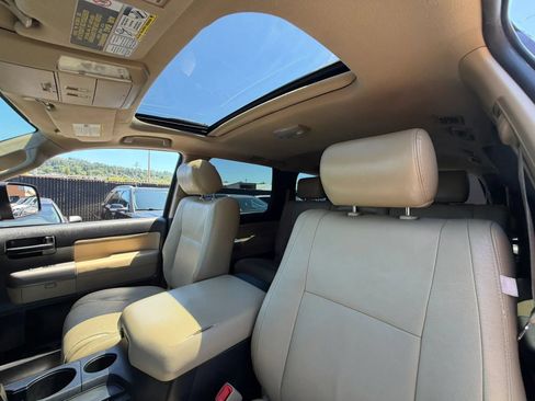 Used 2013 Toyota Sequoia SR5 AWD/4WD image 26