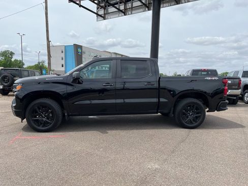 Used 2023 Chevrolet Silverado 1500 Custom image 4