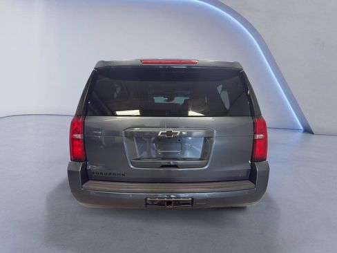 Used 2019 Chevrolet Suburban LT AWD/4WD image 7