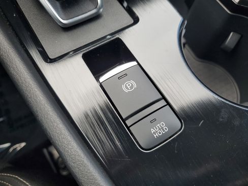 Certified 2023 Nissan Rogue S image 26