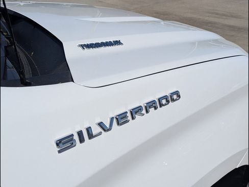 Used 2025 Chevrolet Silverado 1500 Custom image 12