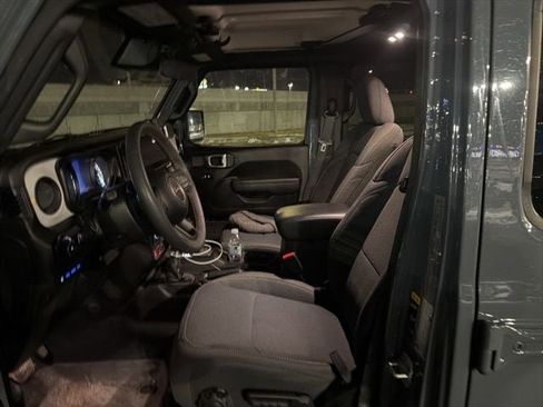 Used 2024 Jeep Wrangler Sport image 6