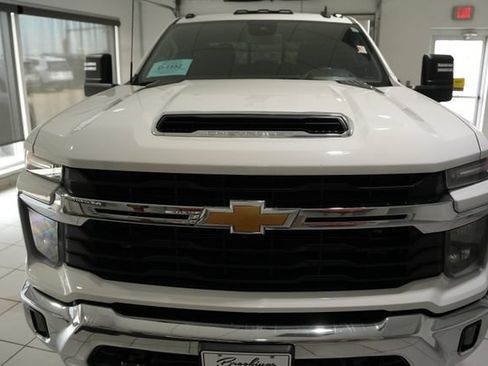 Used 2024 Chevrolet Silverado 3500 LT w/ All Star Edition AWD/4WD image 6