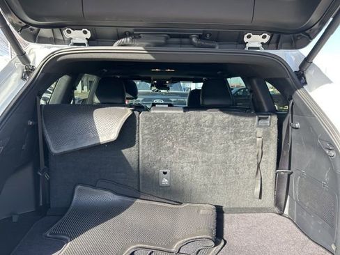 Used 2025 Toyota Highlander XSE image 9