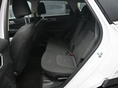 Used 2025 Kia Sportage LX FWD image 11