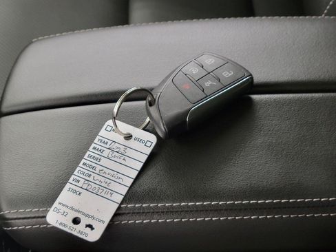 Used 2023 Buick Envision Essence AWD/4WD image 27