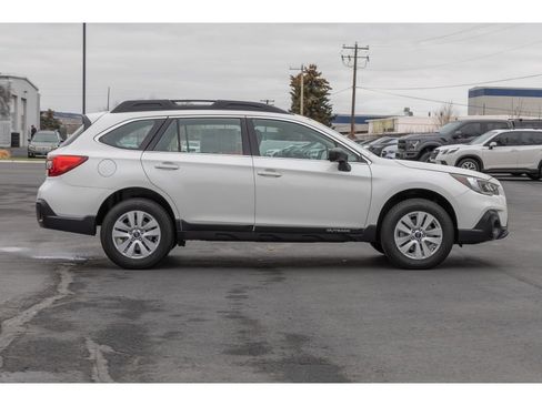 Used 2019 Subaru Outback 2.5i image 2