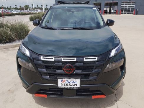 New 2026 Nissan Rogue SV AWD/4WD image 2