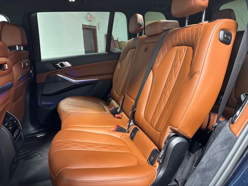 Used 2024 BMW X7 M60i AWD/4WD image 28