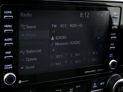 Used 2021 Toyota Highlander XLE AWD/4WD image 27