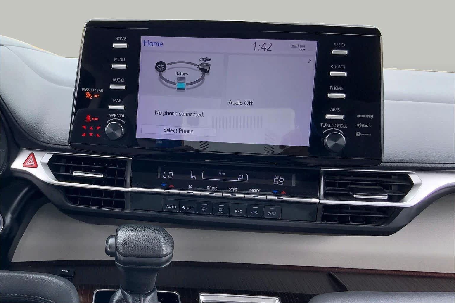 Used 2022 Toyota Sienna LE FWD image 6