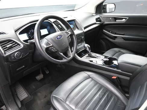 Certified 2017 Ford Edge SEL w/ Equipment Group 201A image 19